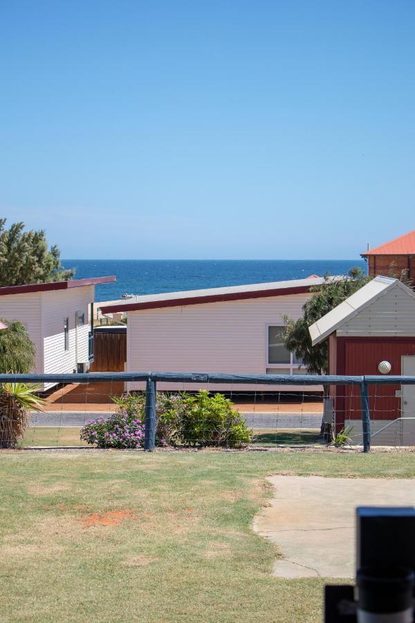 Seaspray Beach Holiday Park Донгара Экстерьер фото