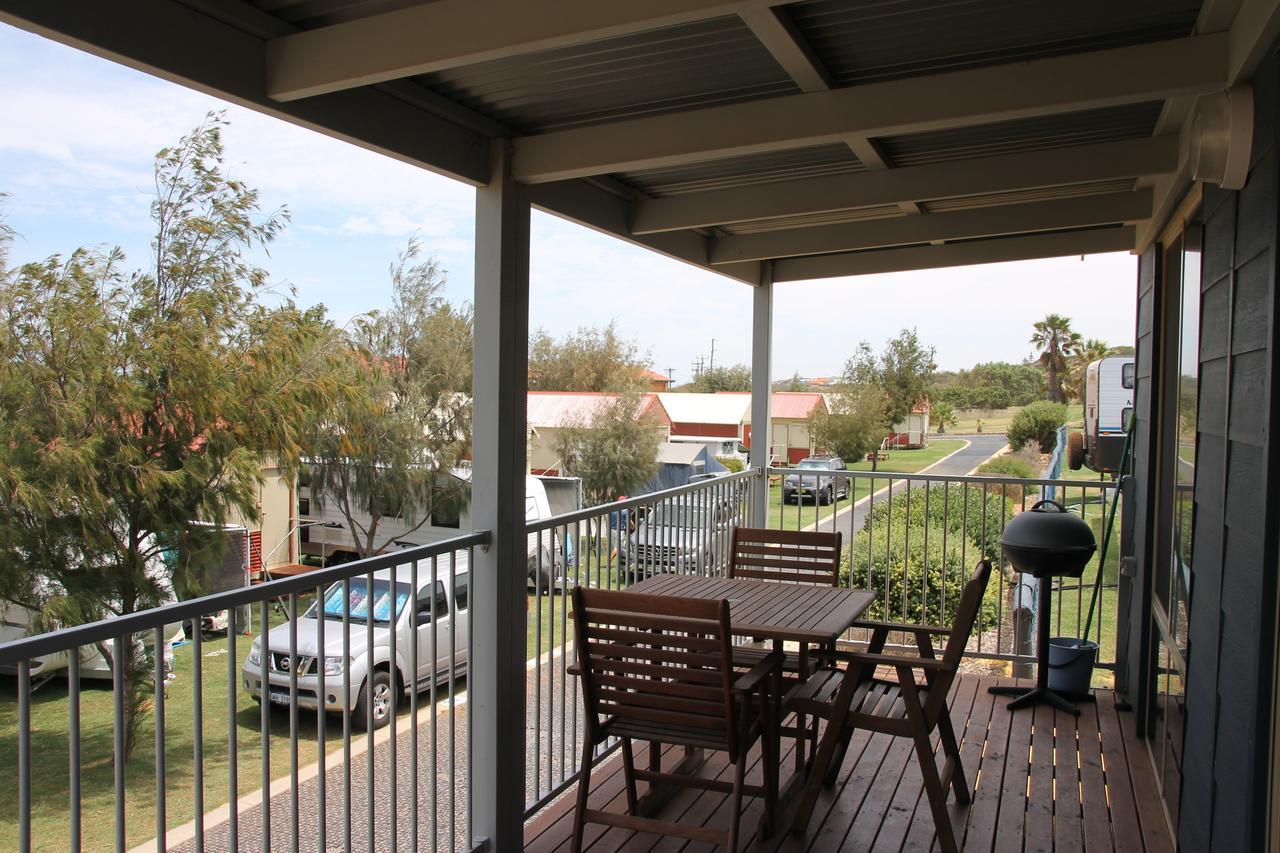 Seaspray Beach Holiday Park Донгара Экстерьер фото