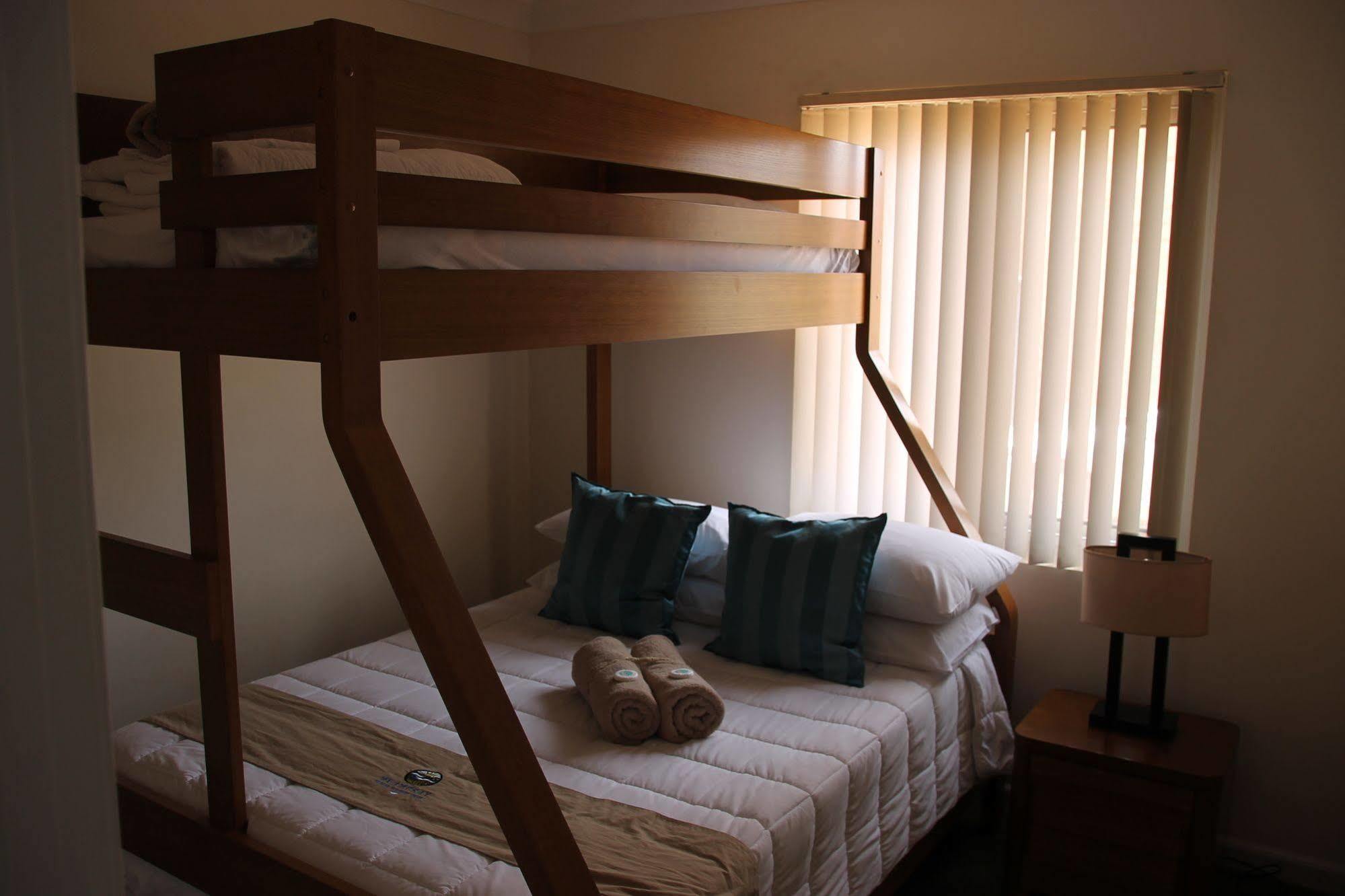 Seaspray Beach Holiday Park Донгара Экстерьер фото